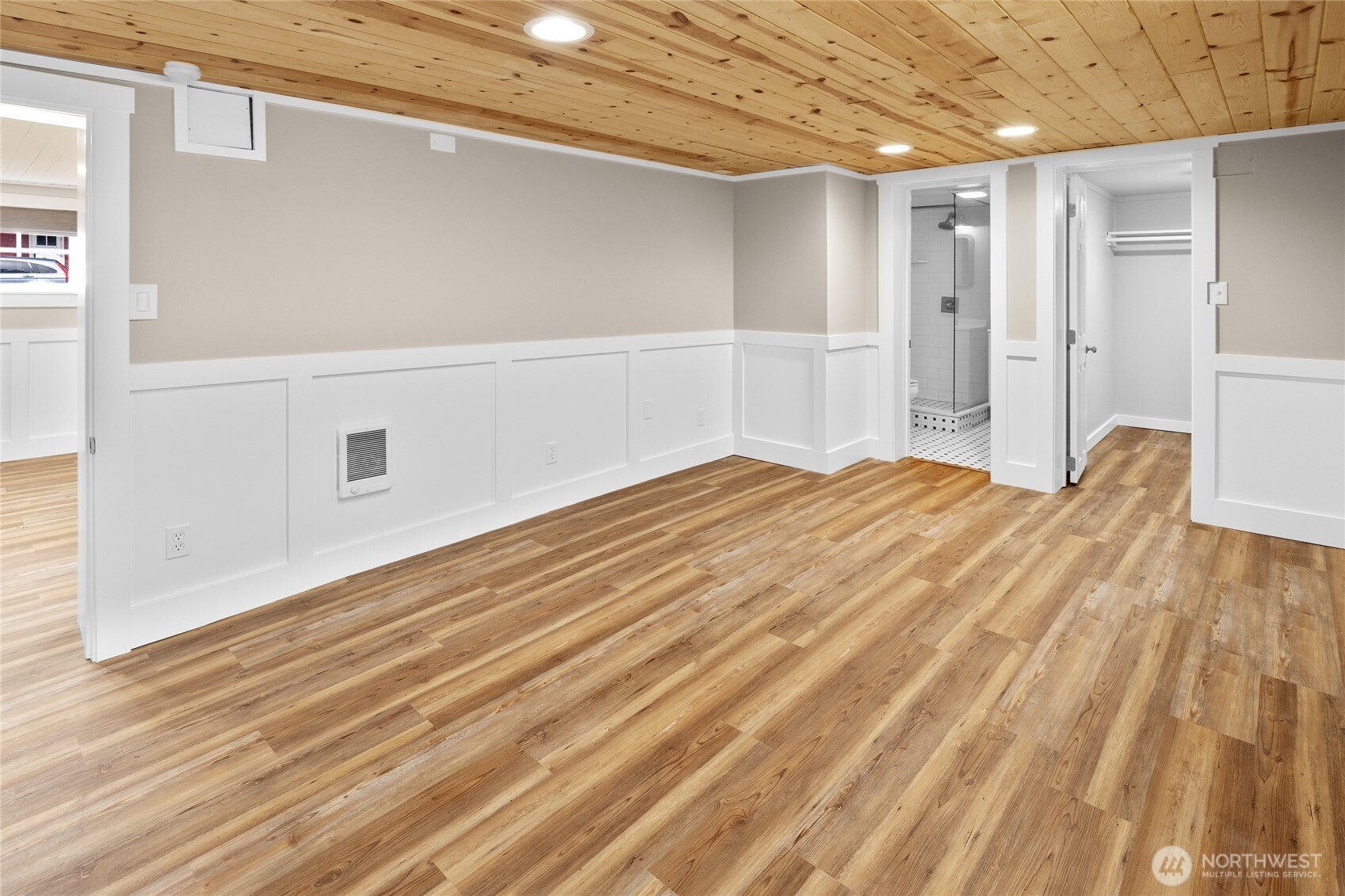 300 S 1st Street , Roslyn, WA 98941