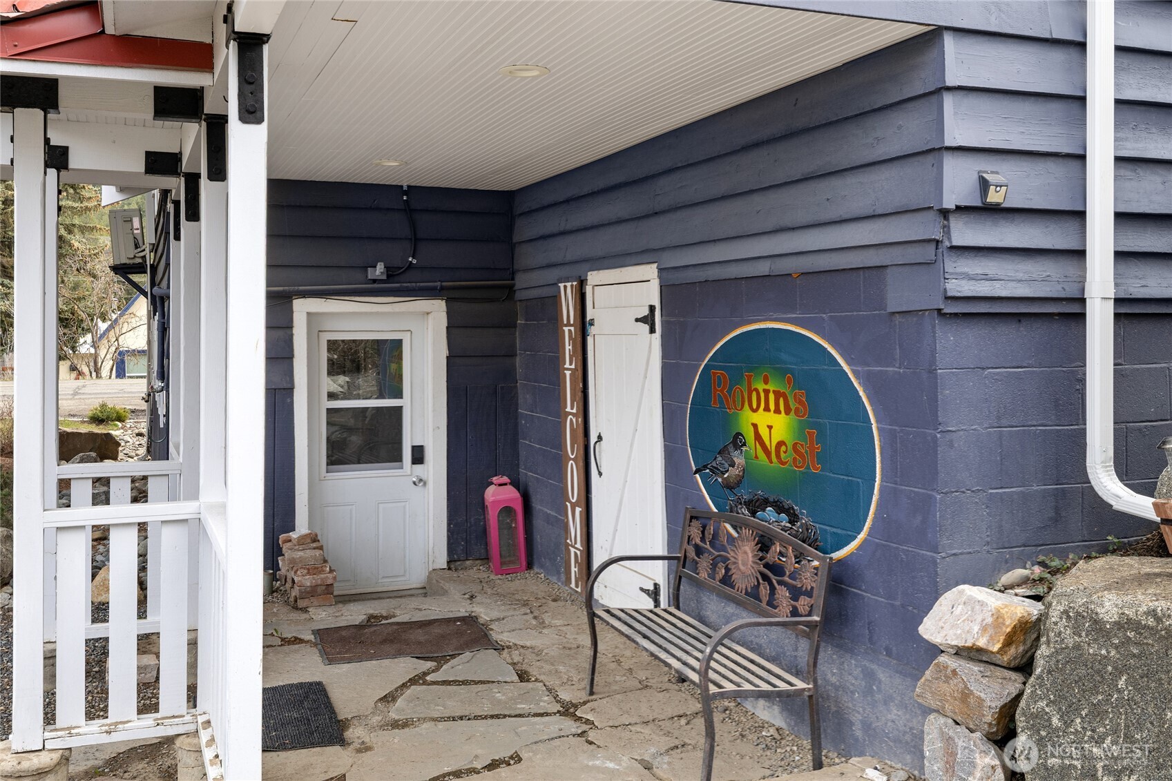 300 S 1st Street , Roslyn, WA 98941