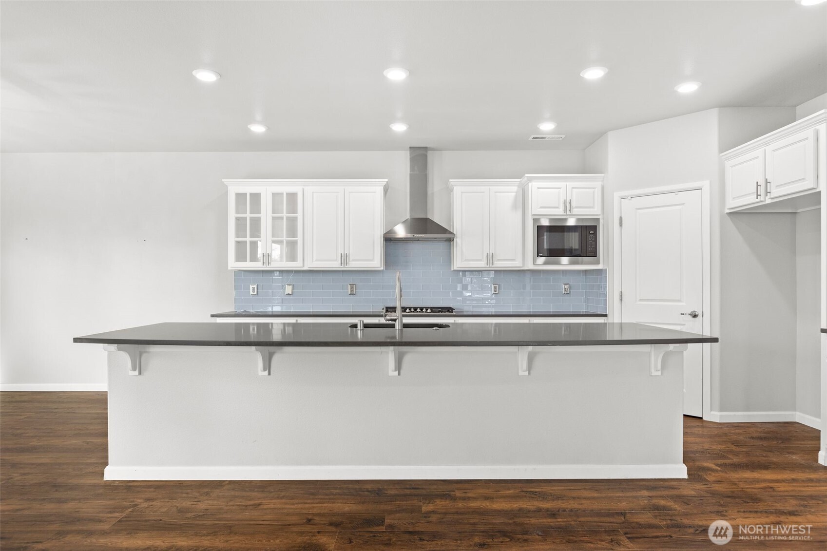 5046 Mariner Street , Gig Harbor, WA 98332-5503