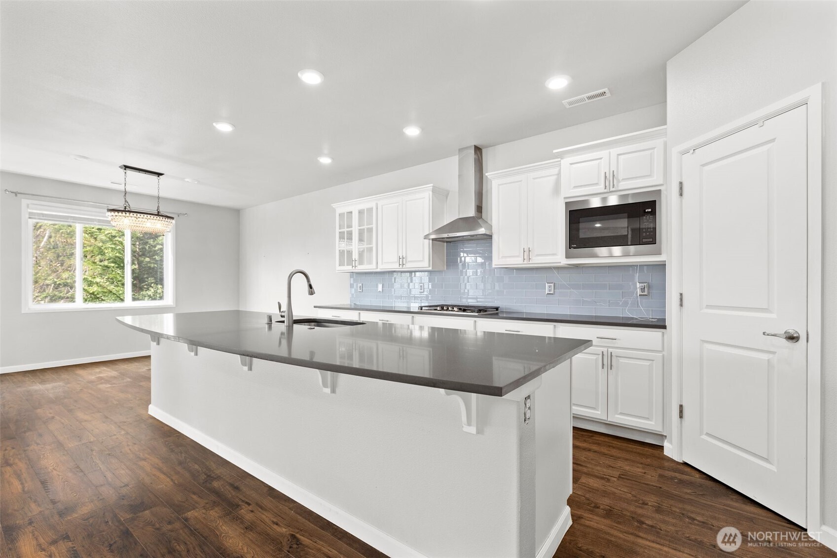 5046 Mariner Street , Gig Harbor, WA 98332-5503