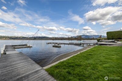 19523 SE 51st Street , Issaquah, WA 98027