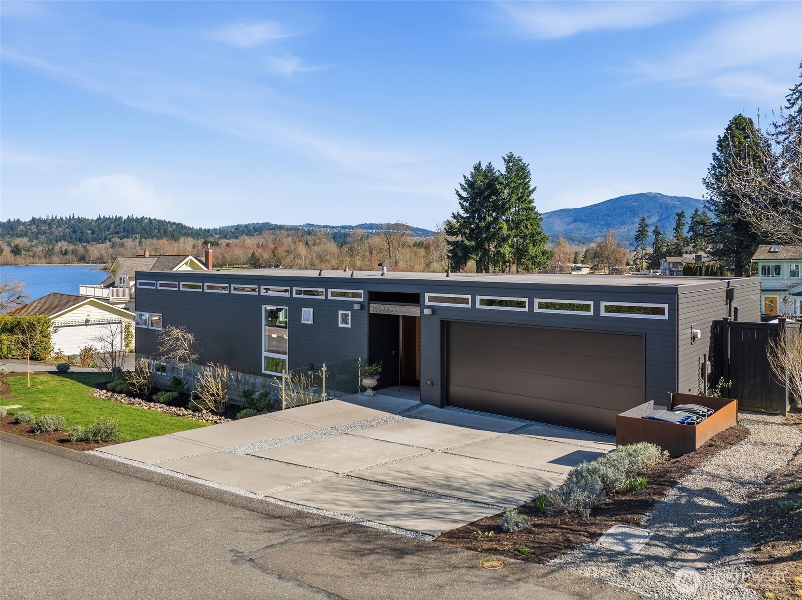 19523 SE 51st Street , Issaquah, WA 98027