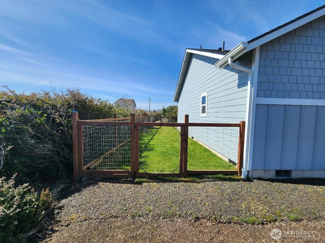 1269 Storm King Avenue SW, Ocean Shores, WA 98569