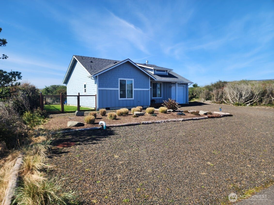 1269 Storm King Avenue SW, Ocean Shores, WA 98569