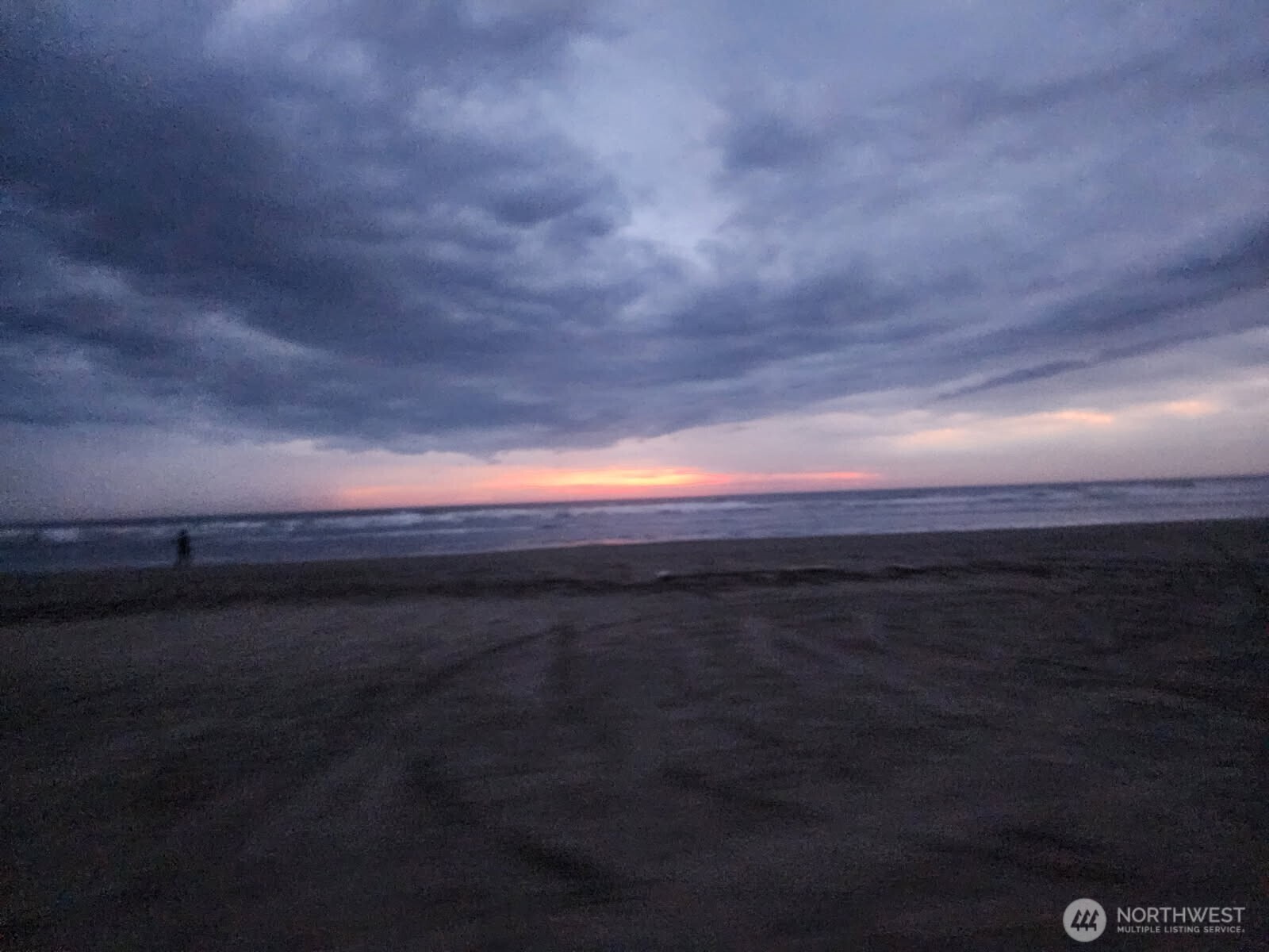 1269 Storm King Avenue SW, Ocean Shores, WA 98569