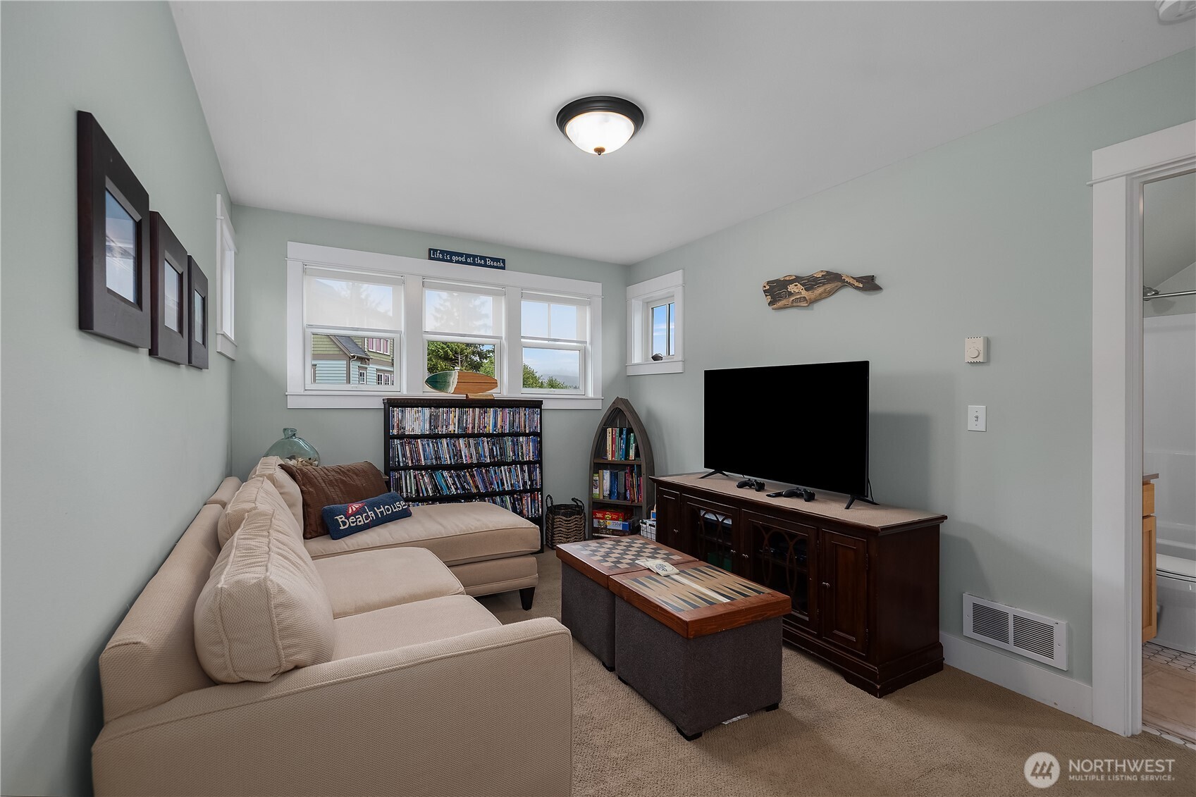 251 Meriweather Street , Pacific Beach, WA 98571
