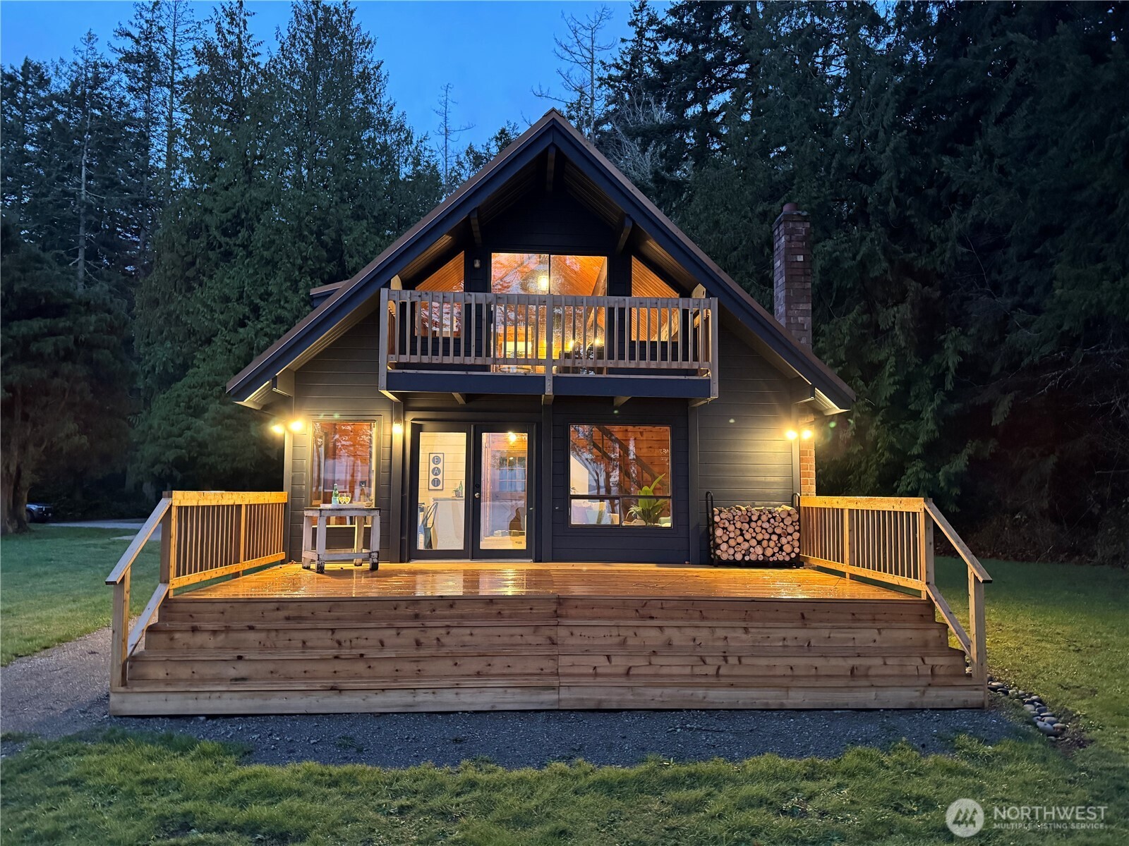 34266 Pilot Point Road NE, Kingston, WA 98346