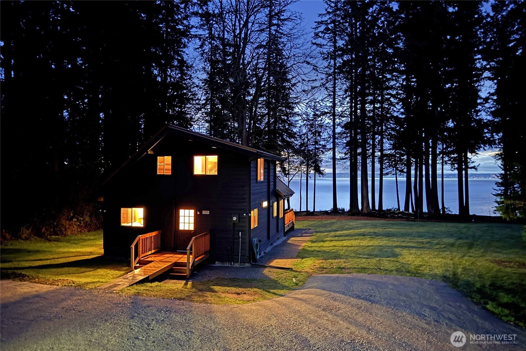 34266 Pilot Point Road NE, Kingston, WA 98346