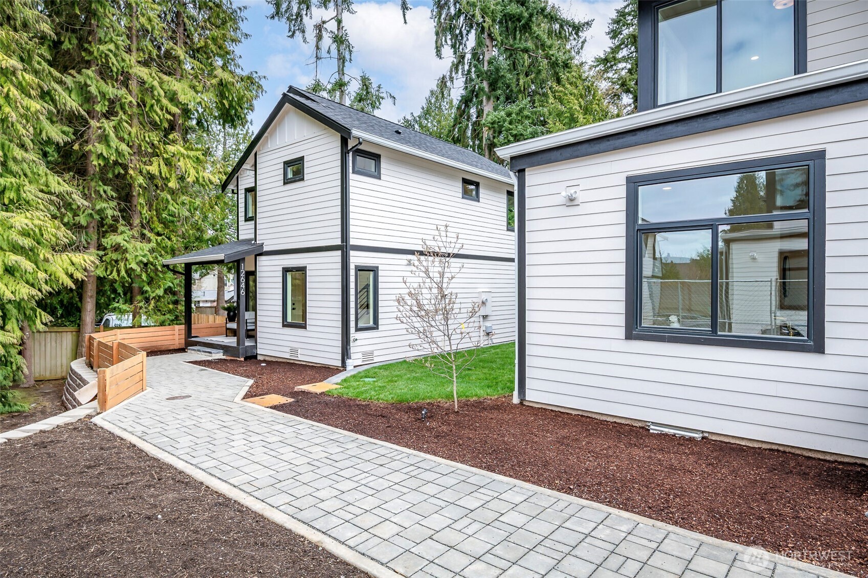 12648 NE 80th Street , Kirkland, WA 98033