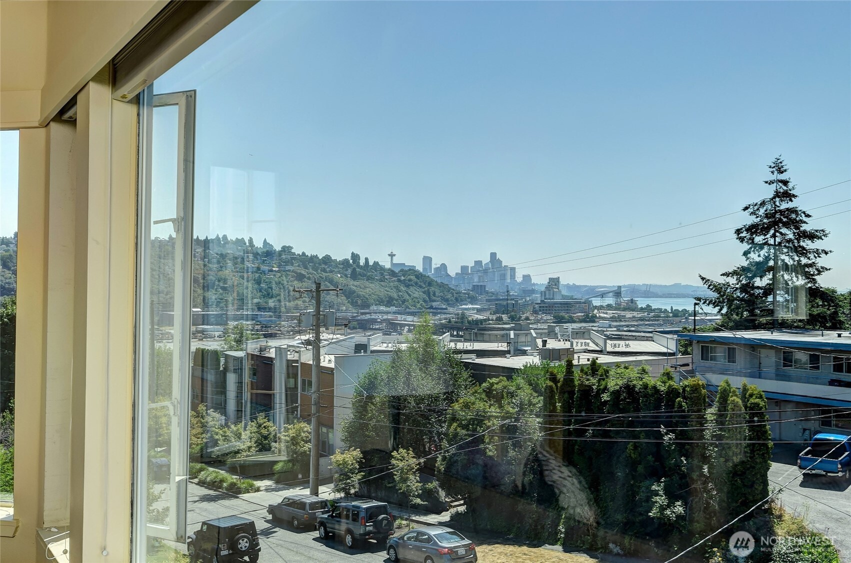 2324 W Newton Street #302, Seattle, WA 98119