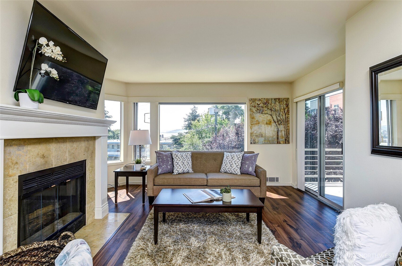 2324 W Newton Street #302, Seattle, WA 98119