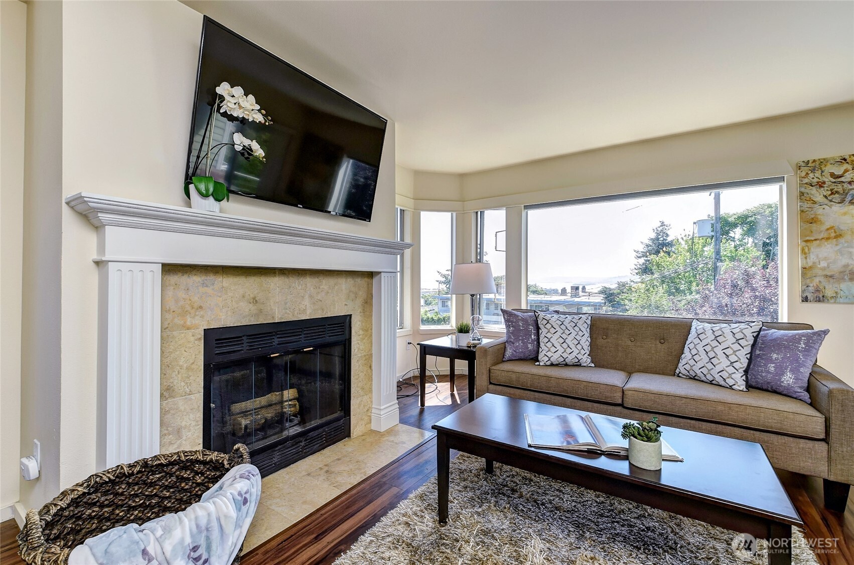 2324 W Newton Street #302, Seattle, WA 98119