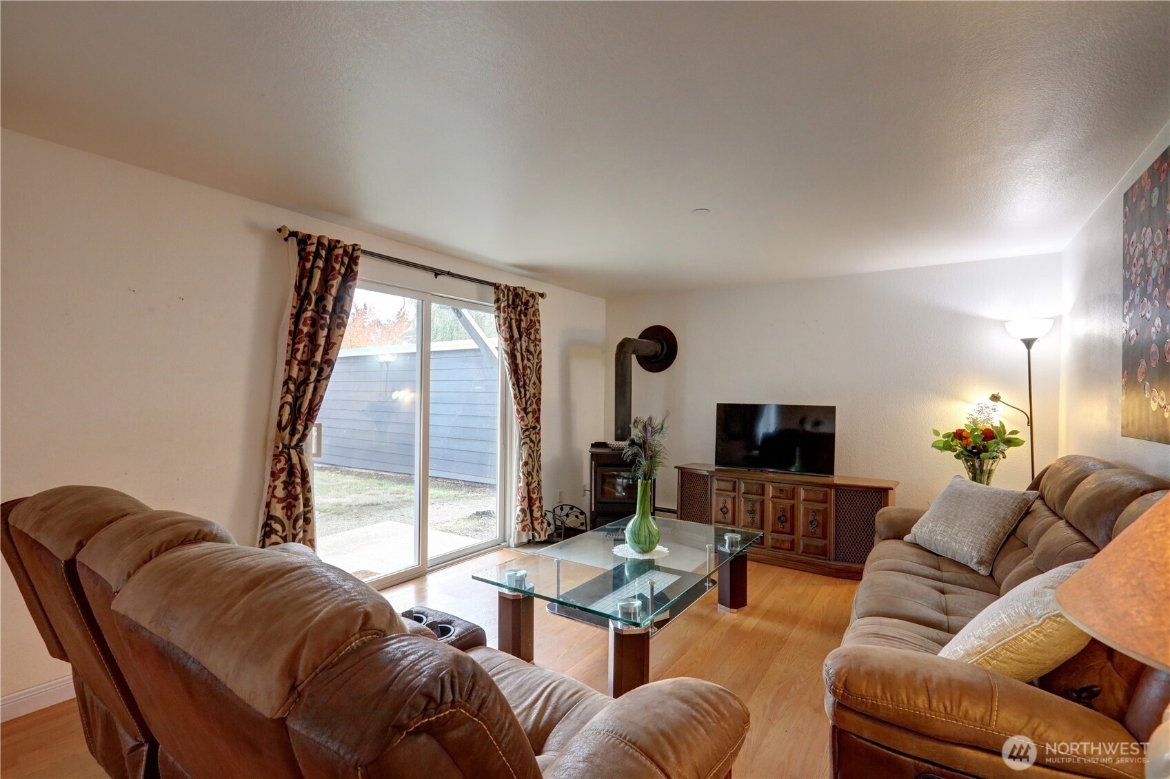 11424 SE 257th Place #F108, Kent, WA 98030