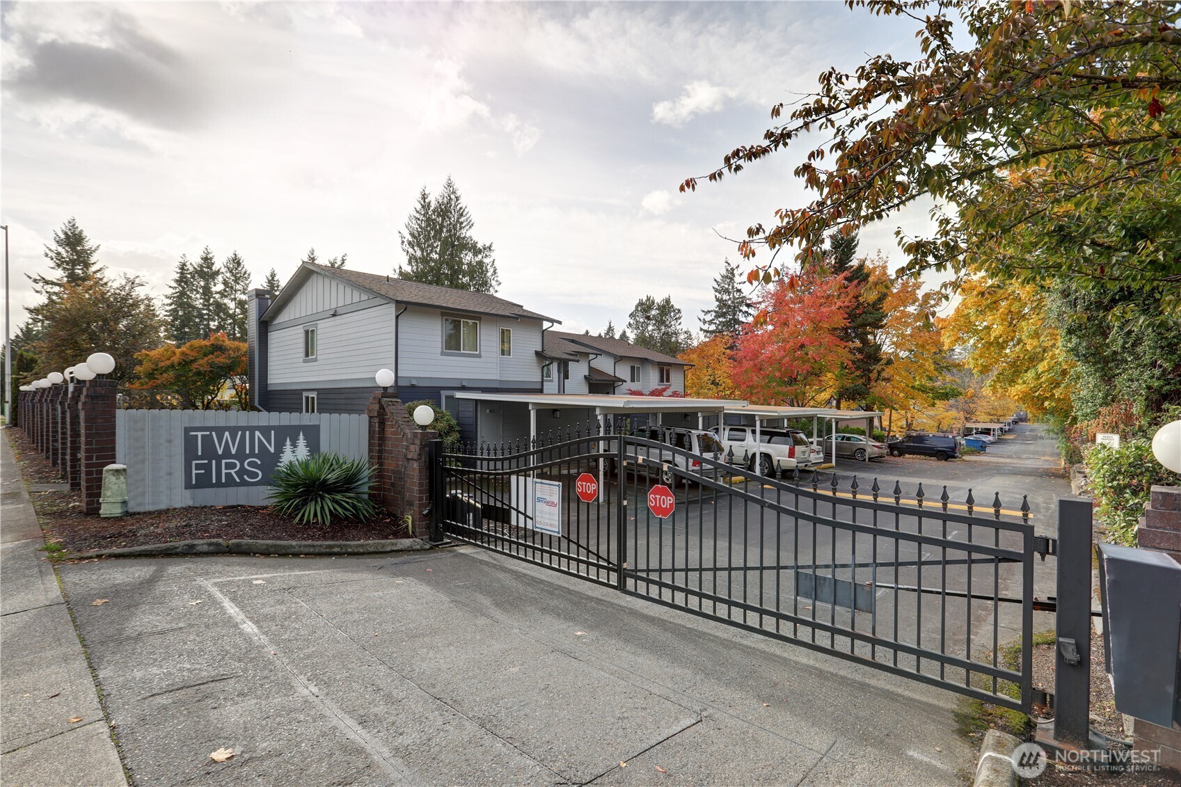 11424 SE 257th Place #F108, Kent, WA 98030