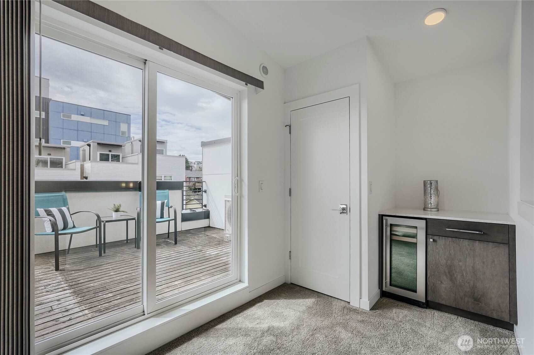 3070 SW Avalon Way #G, Seattle, WA 98126-5109