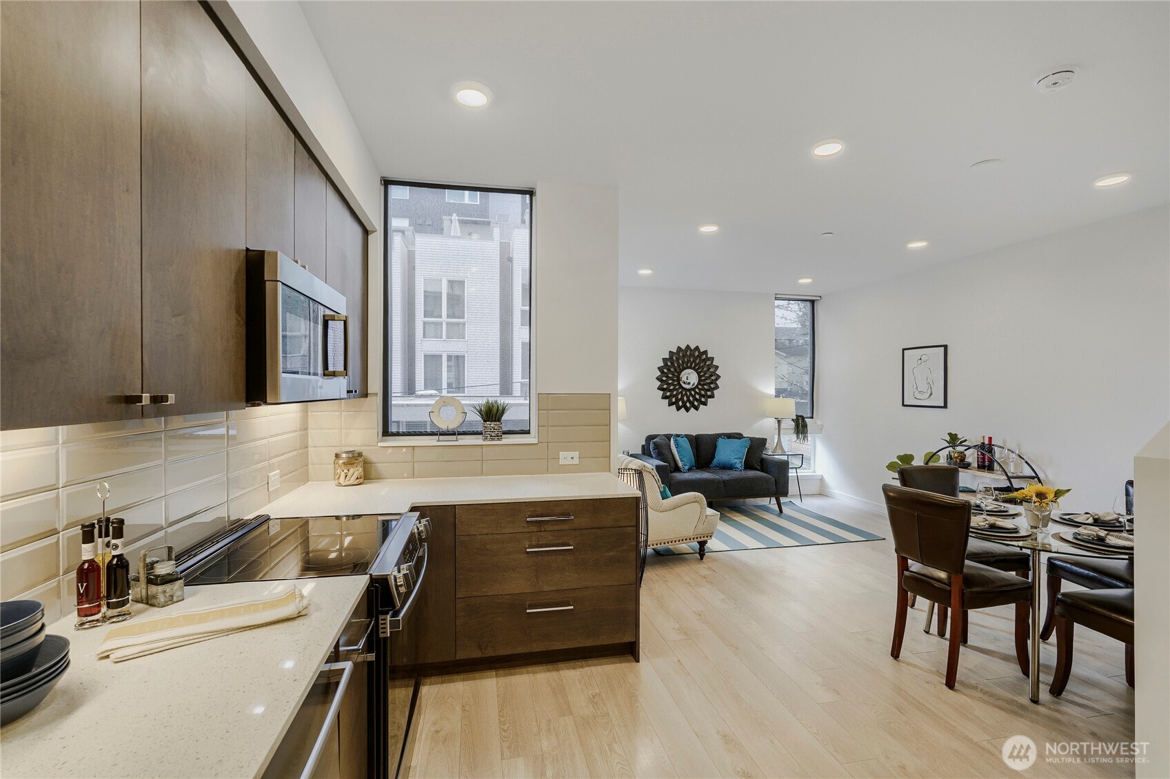 3070 SW Avalon Way #G, Seattle, WA 98126-5109