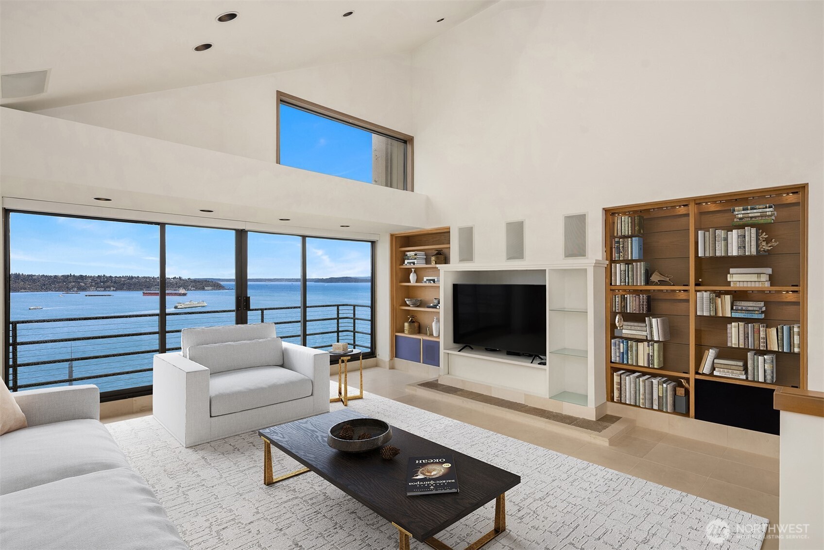 2021 1st Avenue #F20, Seattle, WA 98121