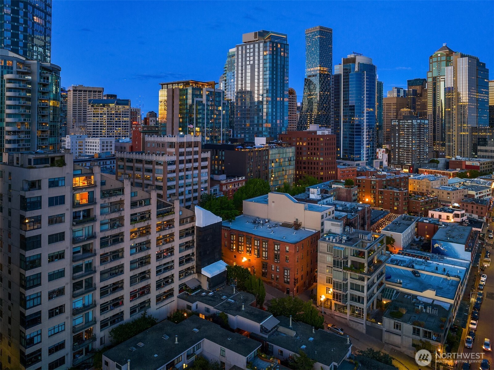 2021 1st Avenue #F20, Seattle, WA 98121