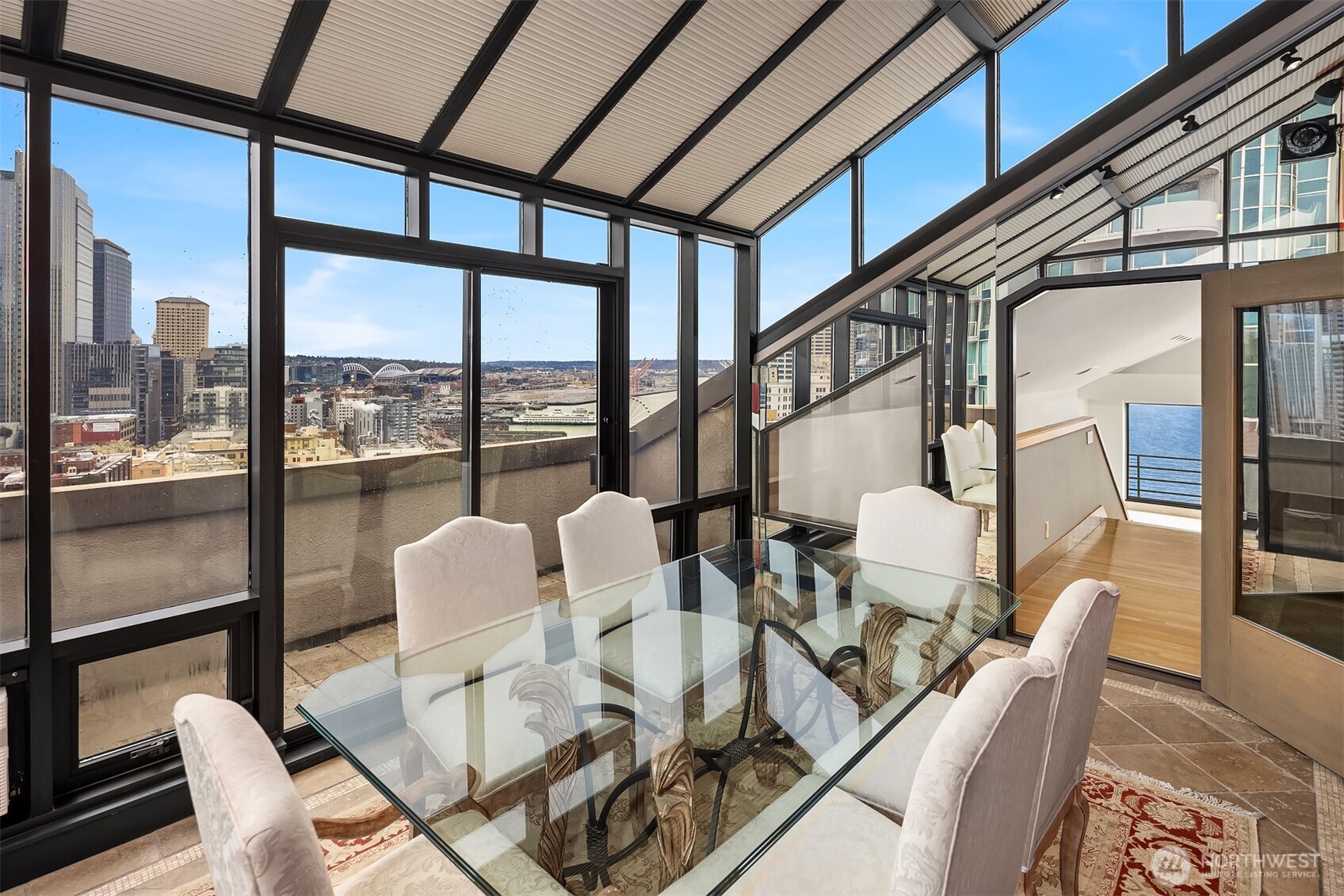 2021 1st Avenue #F20, Seattle, WA 98121