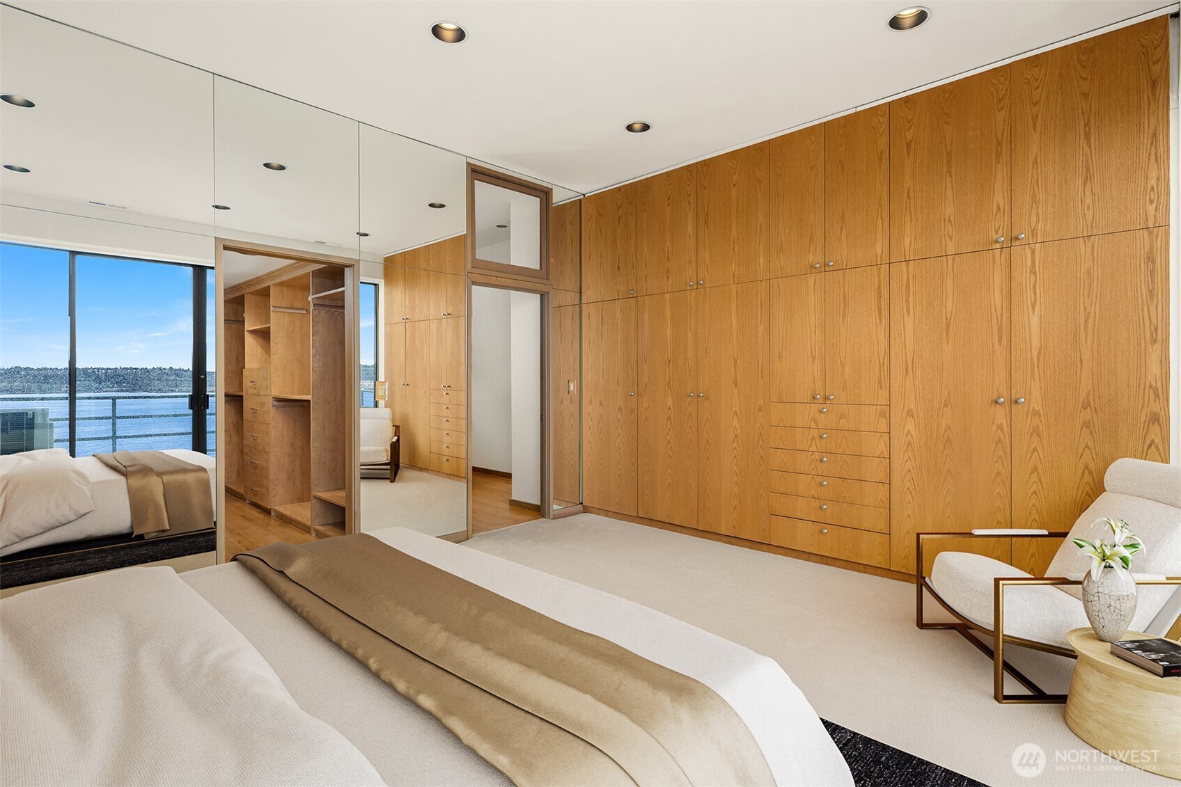 2021 1st Avenue #F20, Seattle, WA 98121