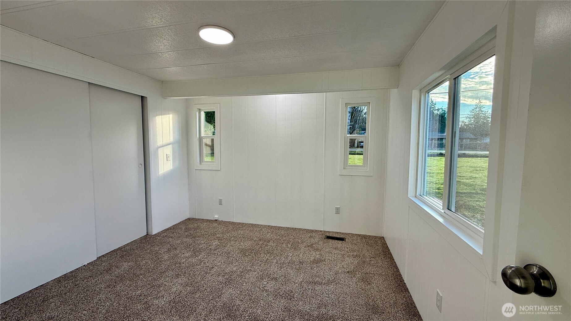 2725 E Fir Street #9, Mount Vernon, WA 98273