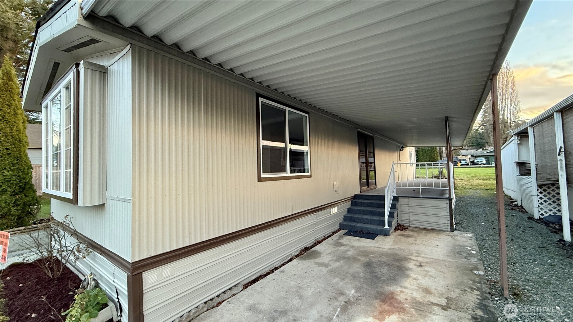 2725 E Fir Street #9, Mount Vernon, WA 98273