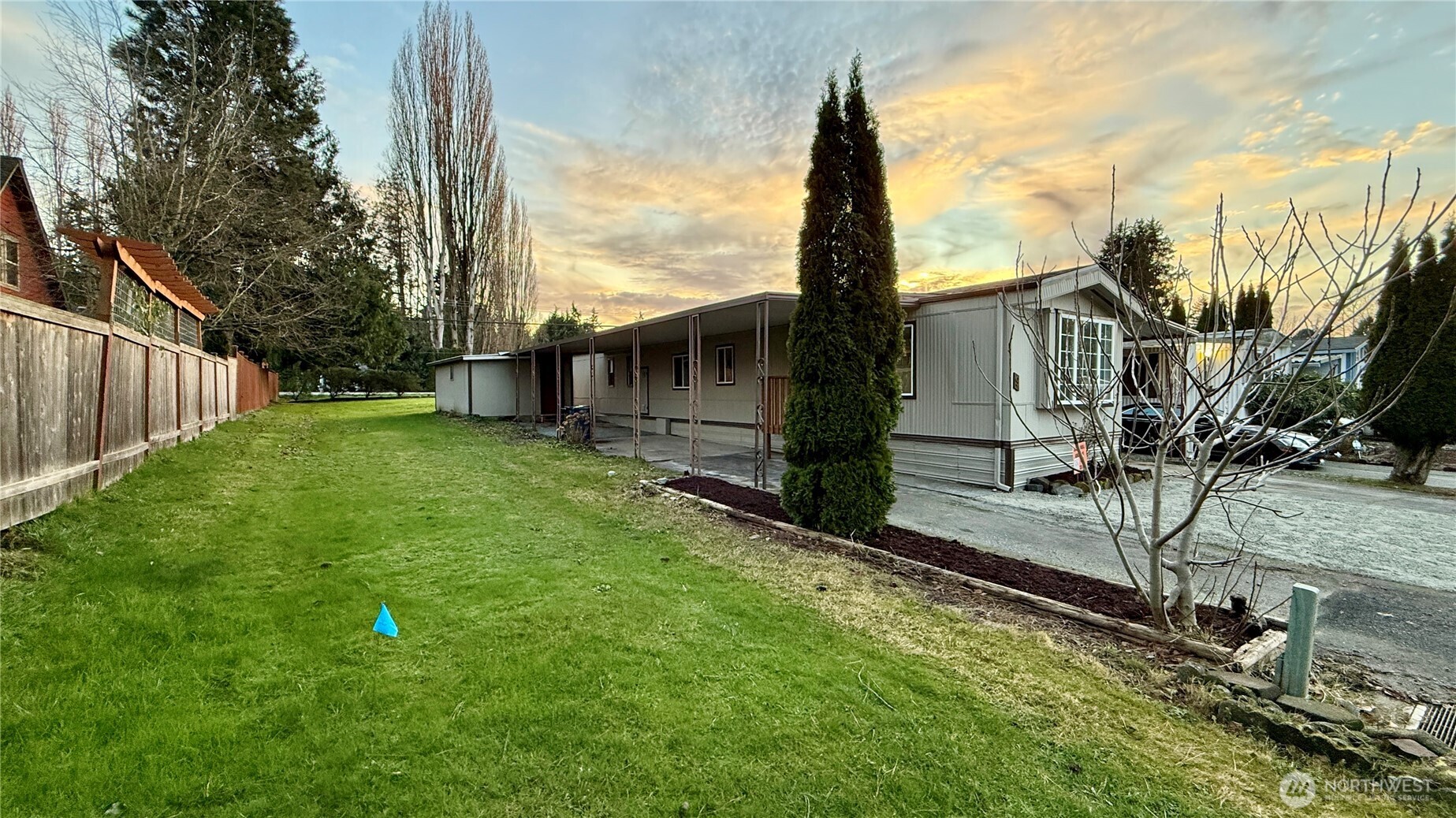 2725 E Fir Street #9, Mount Vernon, WA 98273