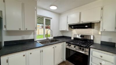 2725 E Fir Street #9, Mount Vernon, WA 98273 - Photo 4