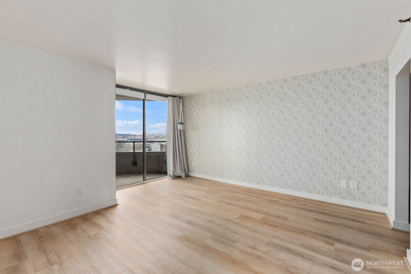 2621 2nd Avenue #1001, Seattle, WA 98121