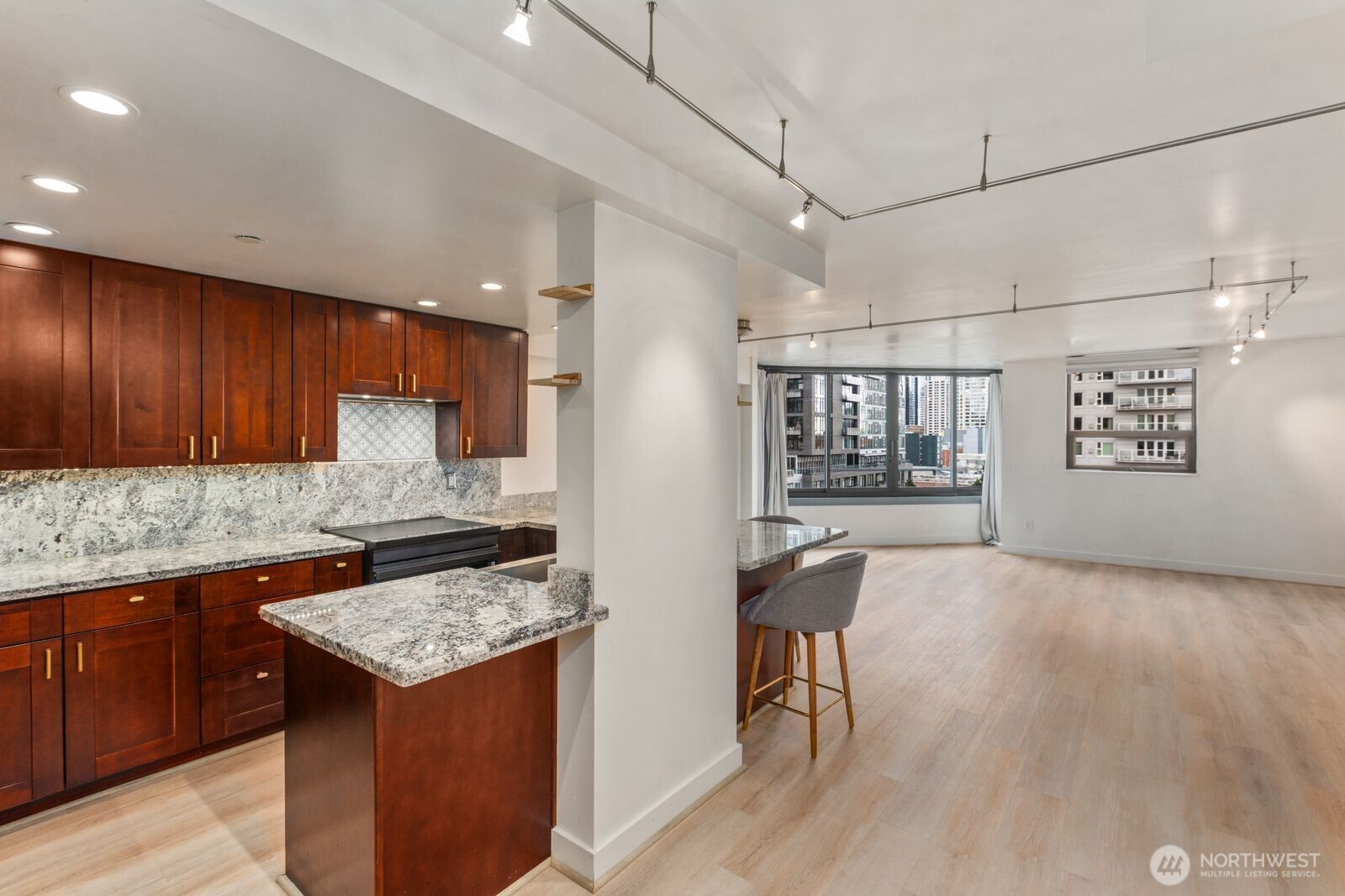 2621 2nd Avenue #1001, Seattle, WA 98121