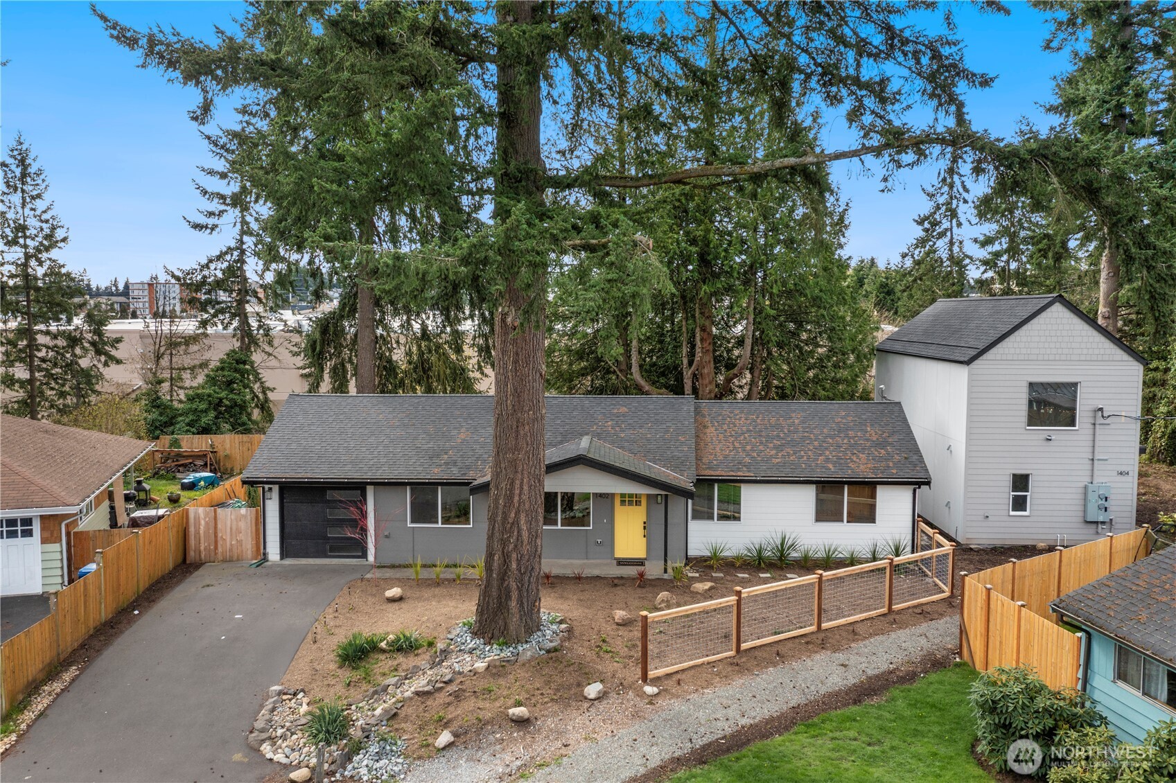 1402 N 136th Street , Seattle, WA 98133