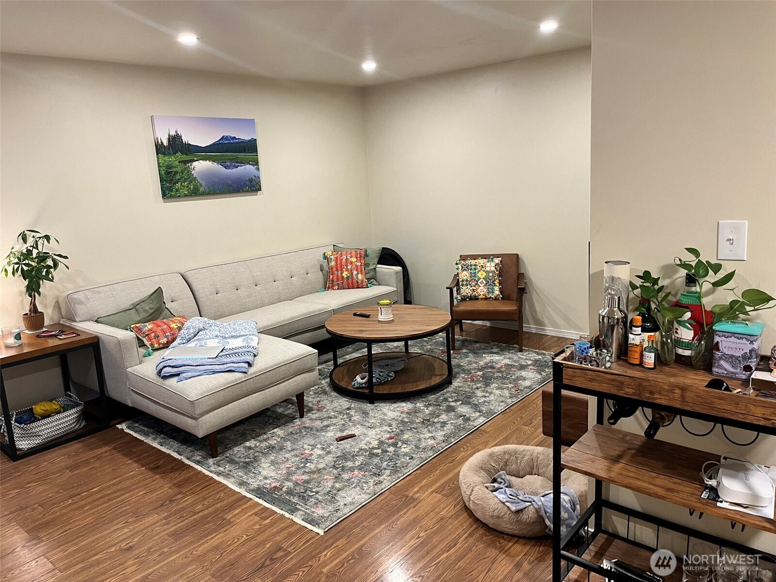 6519 4th Avenue NE, Seattle, WA 98115