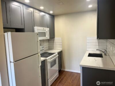 6519 4th Avenue NE, Seattle, WA 98115 - Photo 8