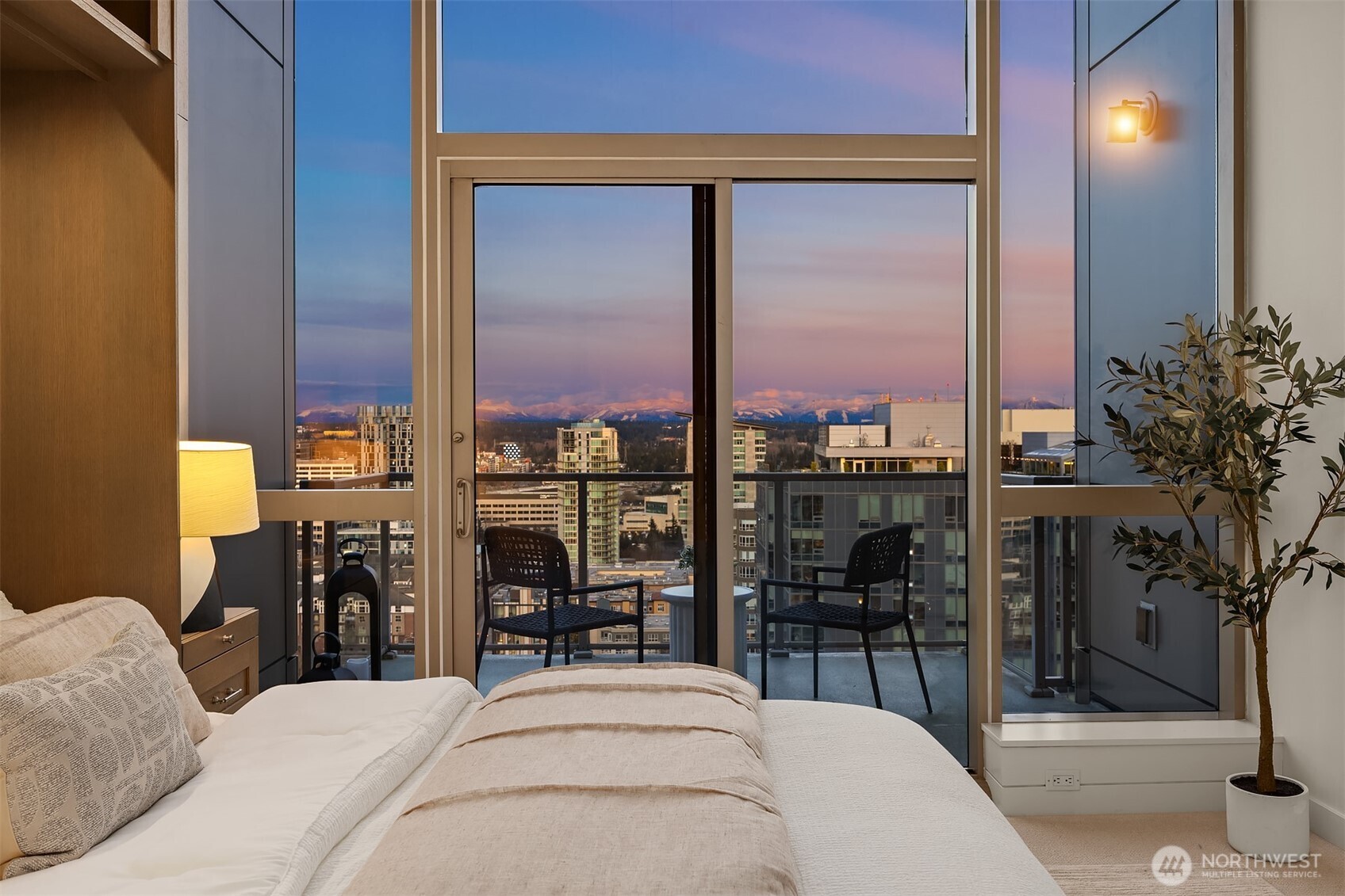 10650 NE 9th Place #2526, Bellevue, WA 98004