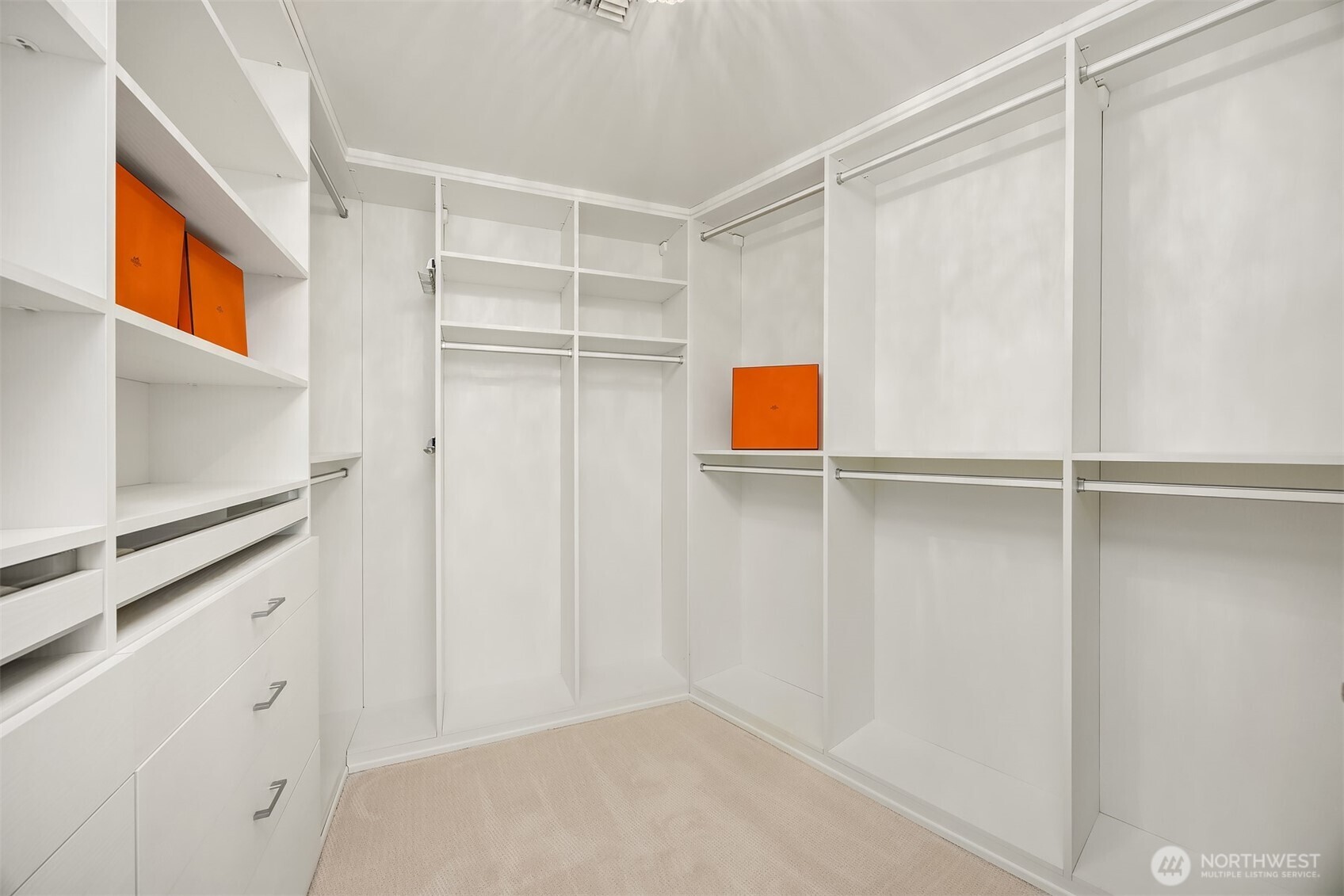 10650 NE 9th Place #2526, Bellevue, WA 98004