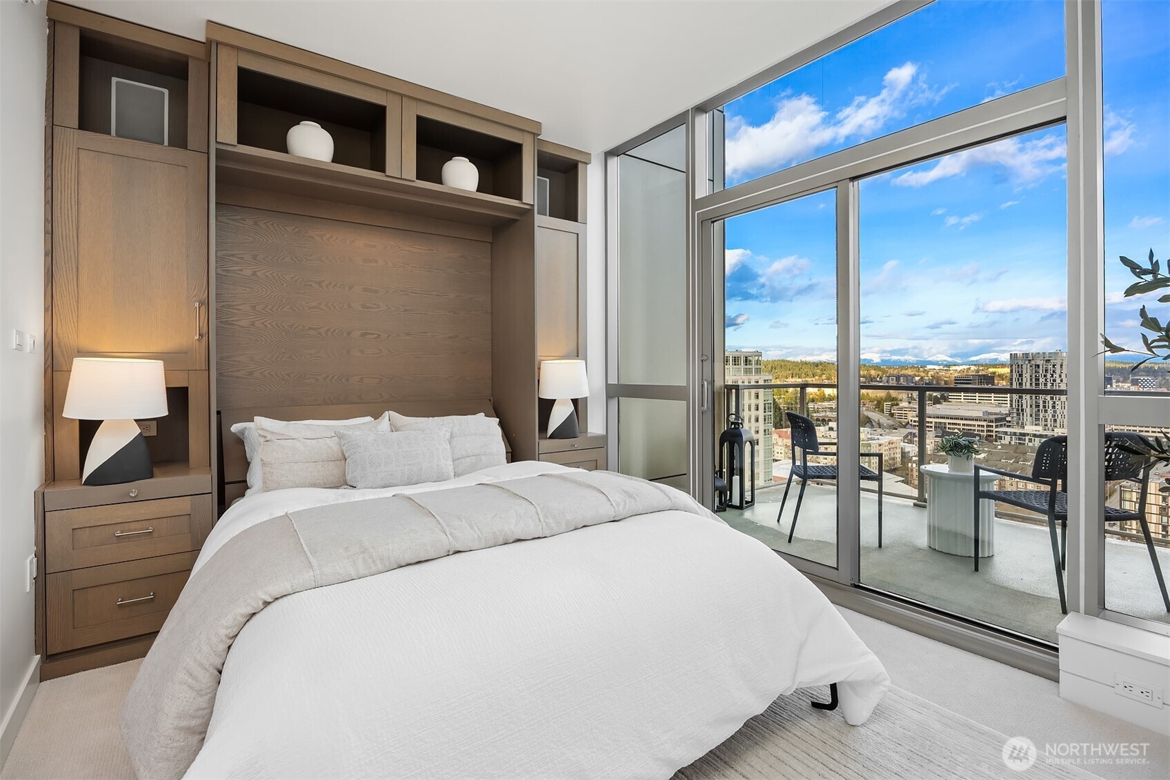 10650 NE 9th Place #2526, Bellevue, WA 98004