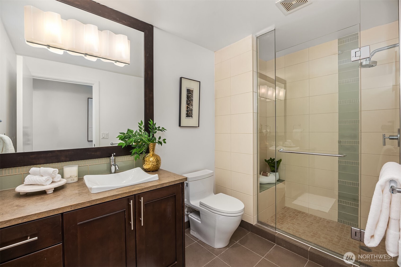 10650 NE 9th Place #2526, Bellevue, WA 98004