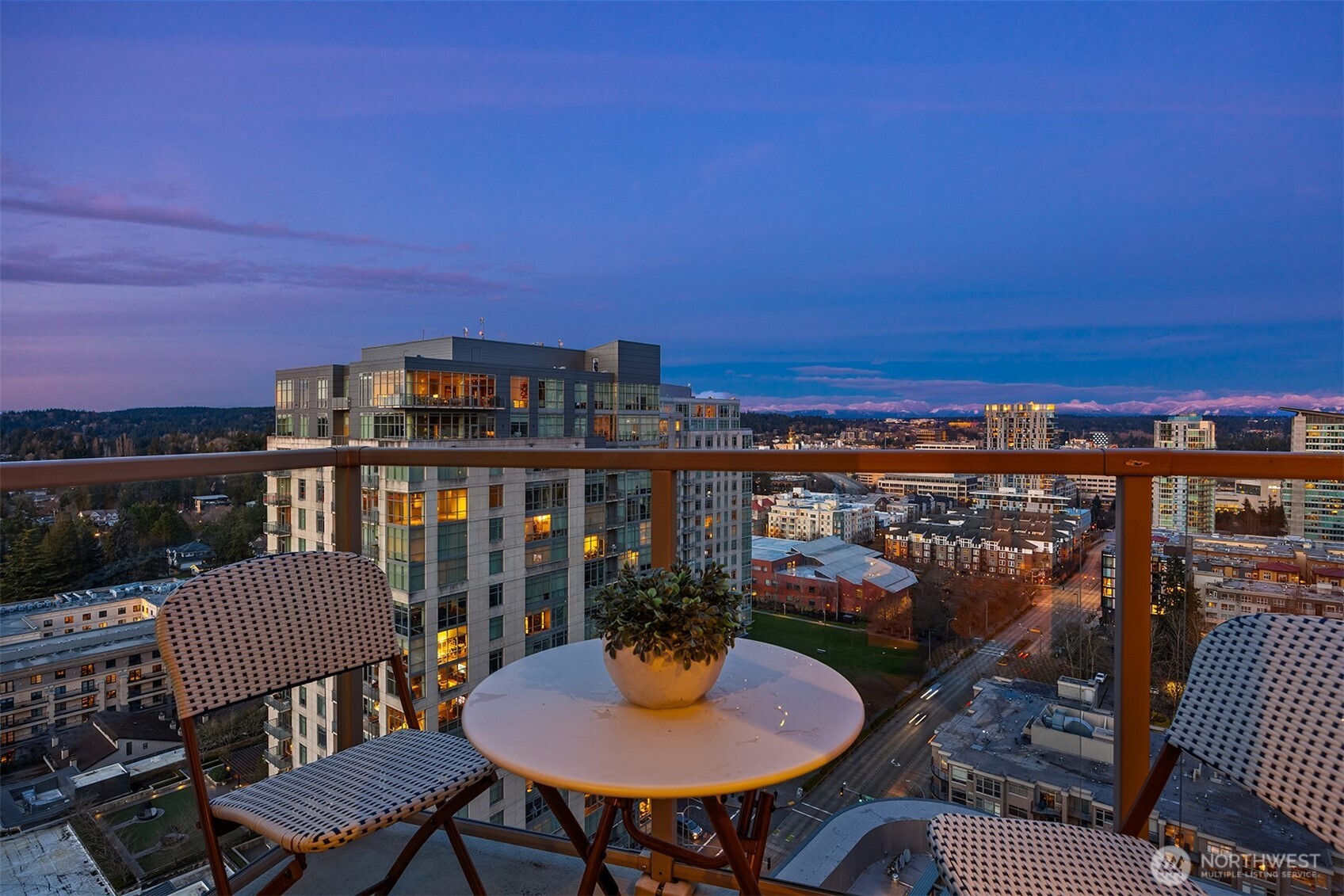 10650 NE 9th Place #2526, Bellevue, WA 98004