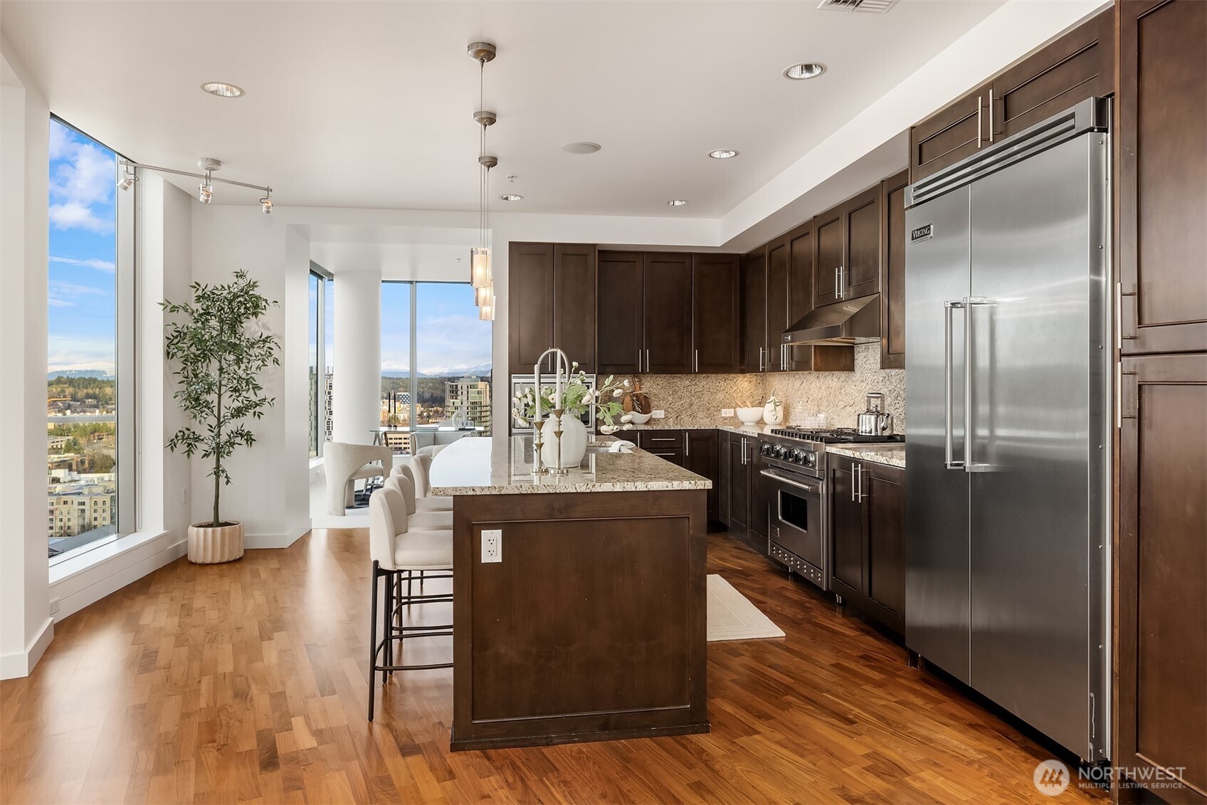 10650 NE 9th Place #2526, Bellevue, WA 98004