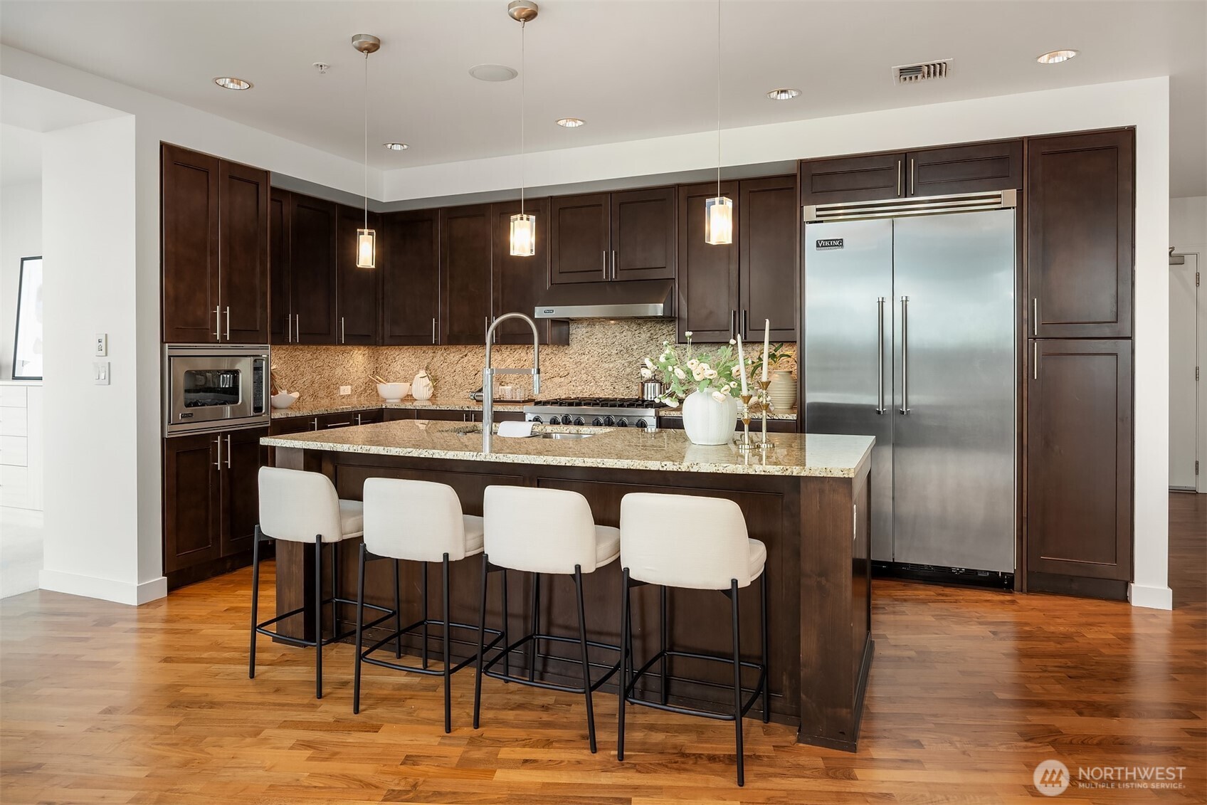 10650 NE 9th Place #2526, Bellevue, WA 98004