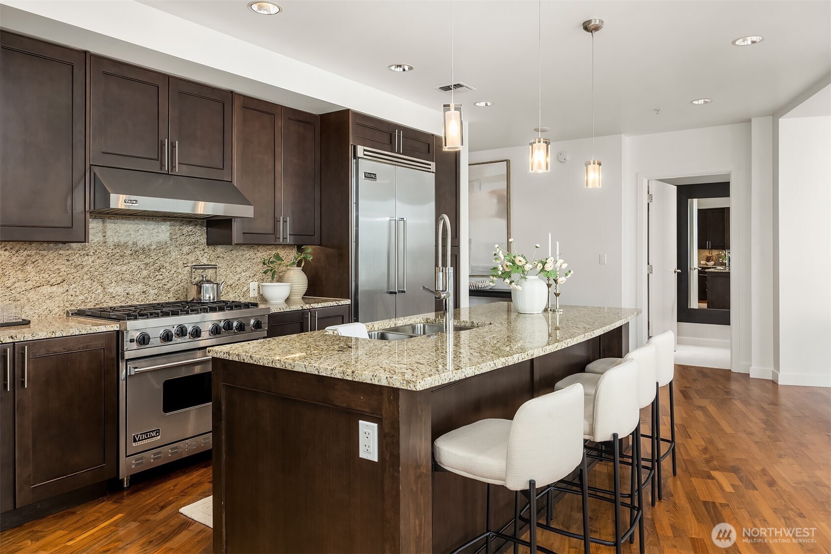 10650 NE 9th Place #2526, Bellevue, WA 98004