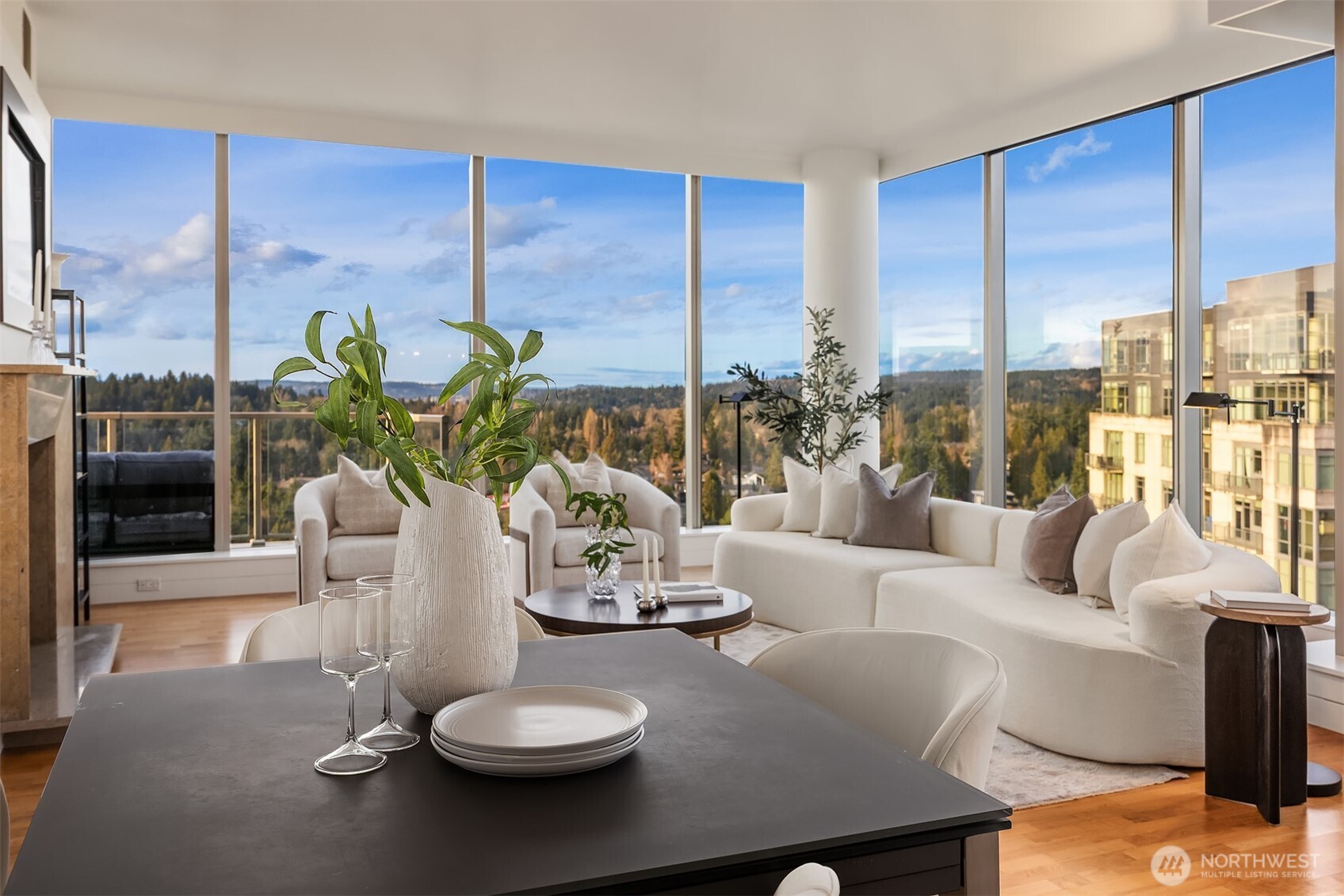 10650 NE 9th Place #2526, Bellevue, WA 98004