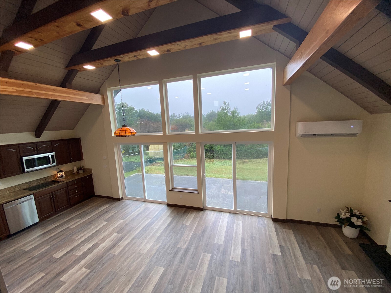 313 Sand Dune Avenue NW, Ocean Shores, WA 98569