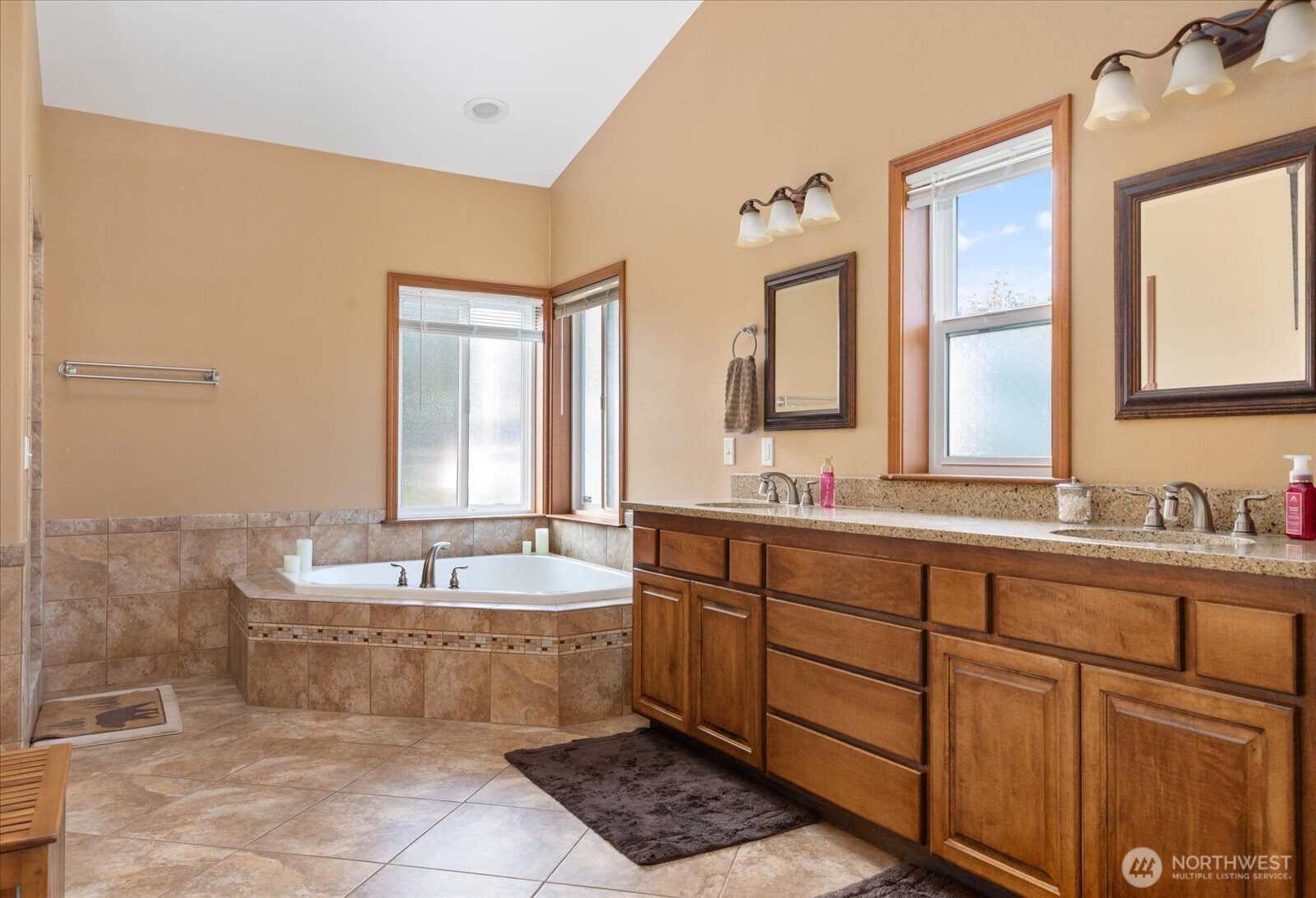 1419 Blackberry Lane , Oak Harbor, WA 98277