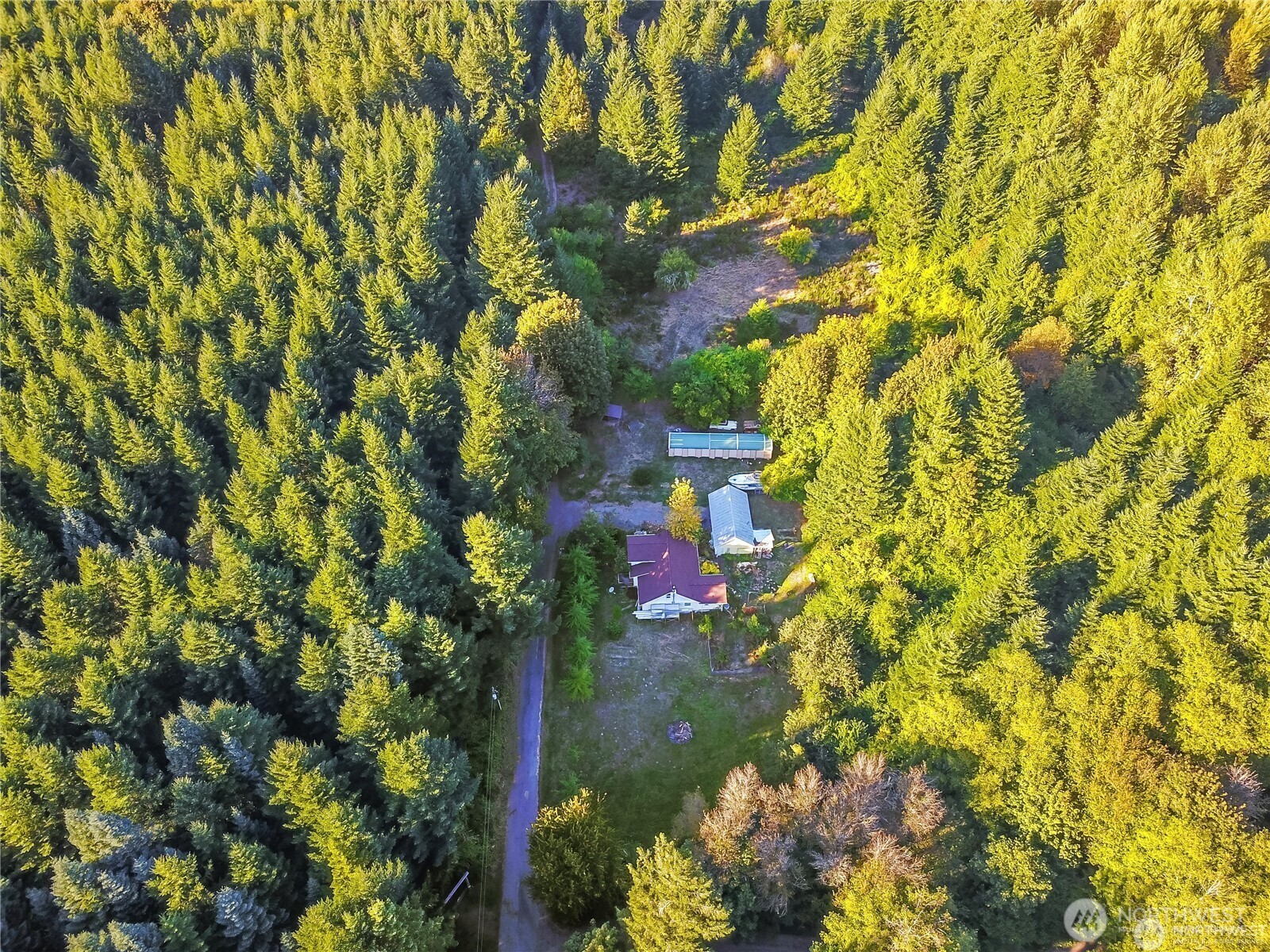 202 Kauer Road , Randle, WA 98377