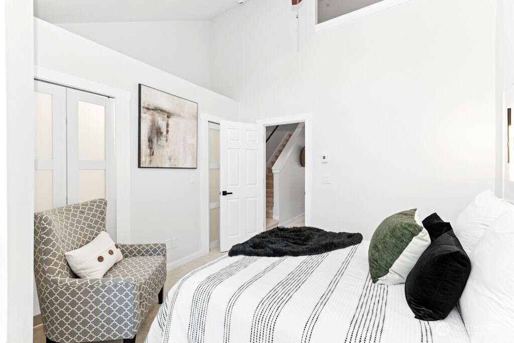 15107 NE 81st Way #102, Redmond, WA 98052