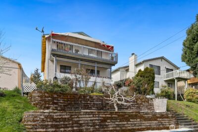 5233 33rd Avenue S, Seattle, WA 98118 - Photo 2