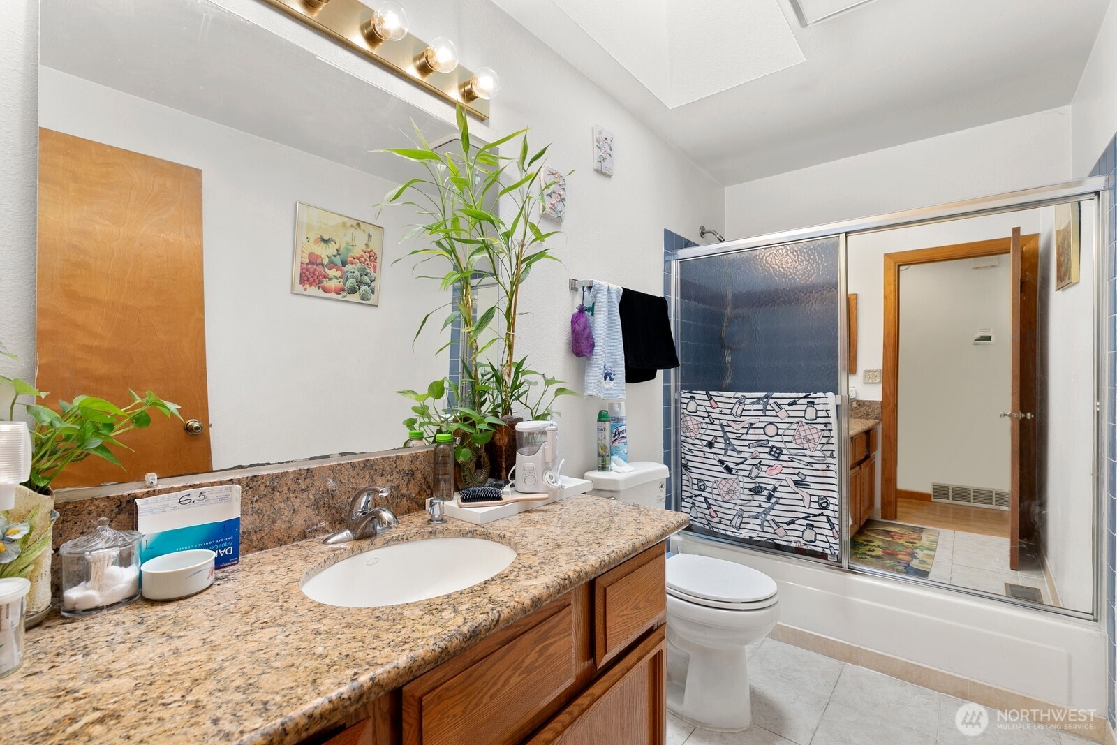 5233 33rd Avenue S, Seattle, WA 98118