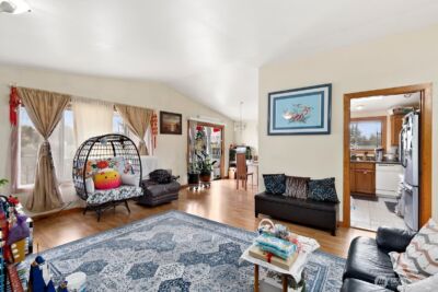 5233 33rd Avenue S, Seattle, WA 98118 - Photo 8