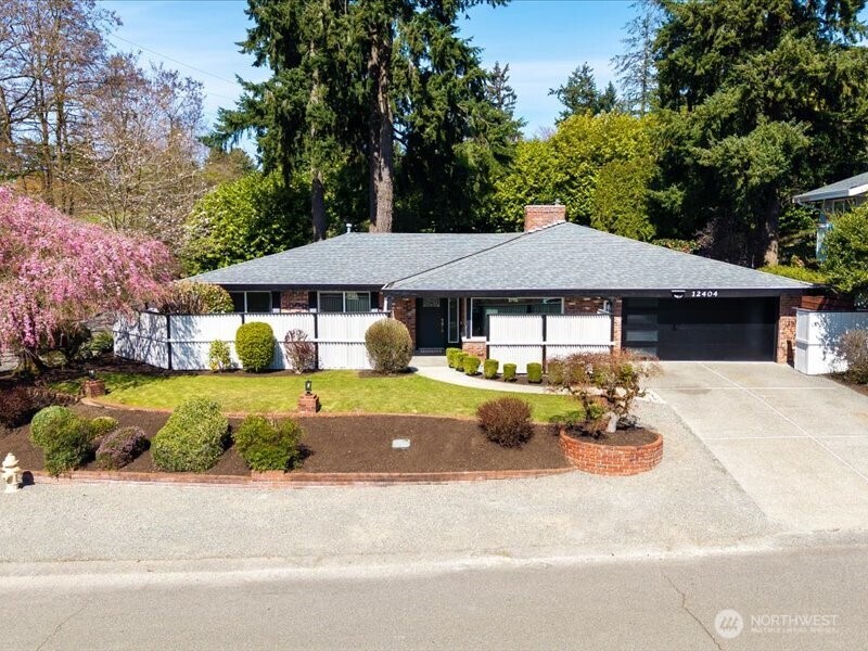 12404 SE 26th Place , Bellevue, WA 98005